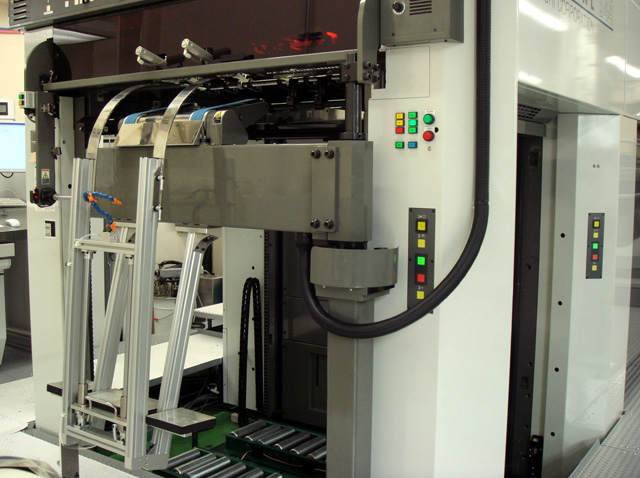 UV・厚紙枚葉印刷機用リジェクト装置